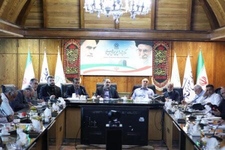 نگاهداری: هر اقدامی در برجسته کردن شکاف‌ها در جامعه، بازی در زمین دشمن است – جمهورآنلاین