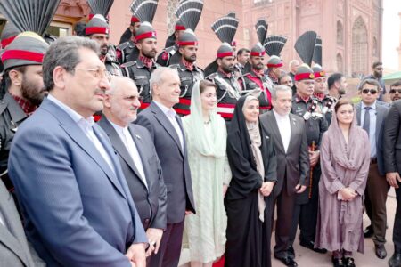 مسلمانان باید توان علمی، صنعتی و کشاورزی خود را با یکدیگر به اشتراک بگذارند – جمهورآنلاین