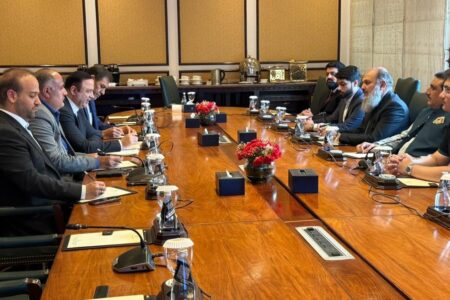 دیدار دبیر شورای‌عالی مناطق آزاد با وزیر تجارت پاکستان در جریان سفر رئیس‌جمهور به اسلام‌آباد – جمهورآنلاین