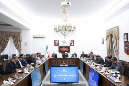 دکتر عارف: ستاد تنظیم بازار و برخوردهای نظارتی ابزار کار اقتصادی حکومت است – جمهورآنلاین