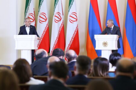 توسعه پایدار دیپلماسی اقتصادی ایران و ارمنستان در گرو همکاری