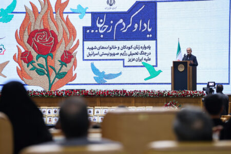 پایمردی ملت ایران درجنگ ۱۲روزه ثبات قدم آنان در دفاع از میهن را به جهانیان ثابت کرد