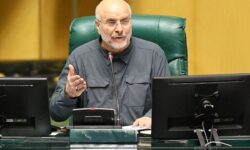 ملت ایران استبدادپذیر نیست – جمهورآنلاین