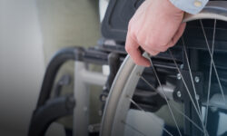 مناسب‌سازی شعب جهت دسترسی به دستگاه‌های خودپرداز وکشلس برای افراددارای معلولیت – جمهورآنلاین