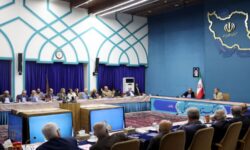 پزشکیان: به جای حل مشکل به دنبال تغییر افراد هستیم