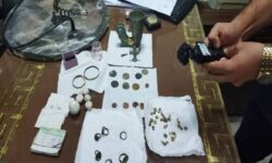 بازپس‌گیری گنجینه‌های باستانی از قاچاقچیان تا کاوش در حریم تخت‌جمشید