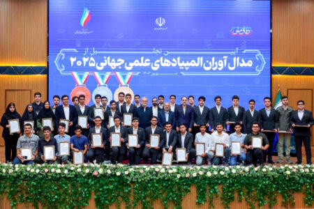 نظام آموزشی باید مبنای آگاهی نسبت به مشکلات و انگیزه برای رفع آنها باشد