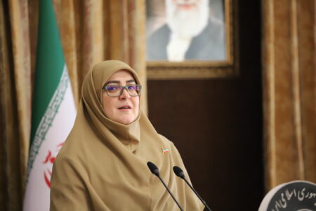 دولت از کمبود کالا جلوگیری و از اقشار آسیب‌پذیر حمایت می‌کند