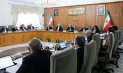 مسیر ملت ایران، ایستادگی و عزتمندی در برابر زورگویان است