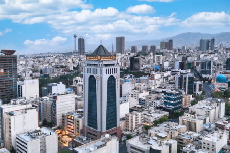 تقویت نقش بانک توسعه صادرات ایران در حمایت از بخش‌های مولد اقتصاد کشور