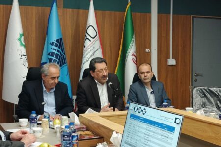 وزیر صمت خواستار تسهیل اجرای پروژه‌های تولیدی در آذربایجان شرقی شد