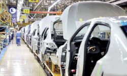خودکفایی یا وابستگی به شرکای خارجی برای تولید خودروهای جدید؟!