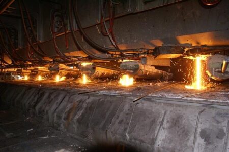 ركورد جدید تولید 8 ذوب ریل مارك R260 در یك روز در ذوب آهن اصفهان