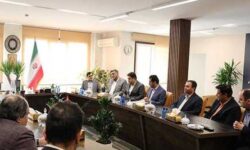 تجلیل پتروشیمی امیرکبیر در مراسمی رسمی از مدیرعامل سابق