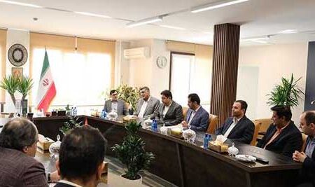 تجلیل پتروشیمی امیرکبیر در مراسمی رسمی از مدیرعامل سابق