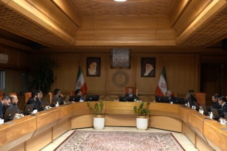 رئیس مجلس: انتخابات تناسبی و الکترونیک؛ گامی بزرگ برای تحول سیاسی ایران