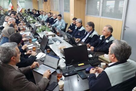 صدور مجدد و تمدید اعتبار گواهینامه شش استاندارد مدیریتی در ذوب آهن اصفهان