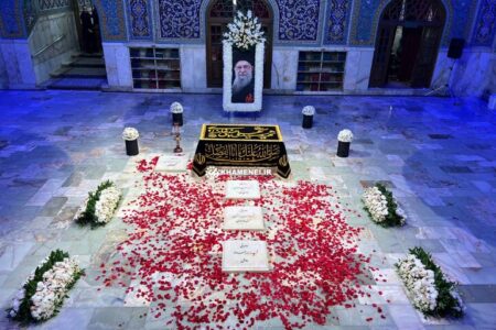 اطلاعیه دفتر رهبر شهید انقلاب در مورد نماز لیله الدفن ایشان – جمهورآنلاین