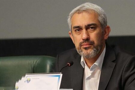 وزیر اقتصاد: با تمام ظرفیت برای سربلندی کشور تلاش می‌کنیم