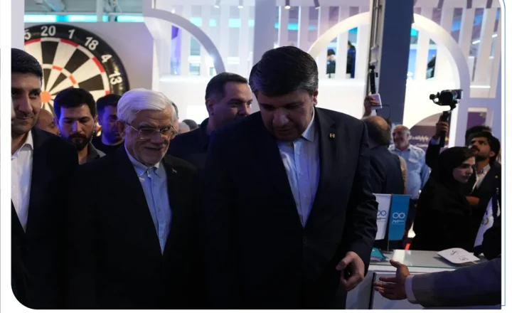 قدردانی محمدرضا عارف از عرضه خدمات هوشمند به مشتریان